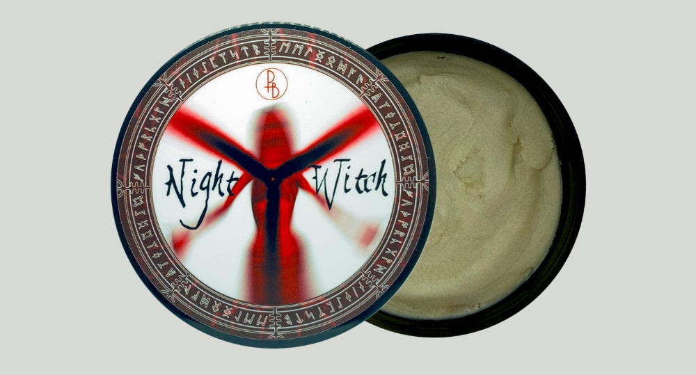 phoenix_and_beau_night_witch_mydlo_na_holeni_desc-min